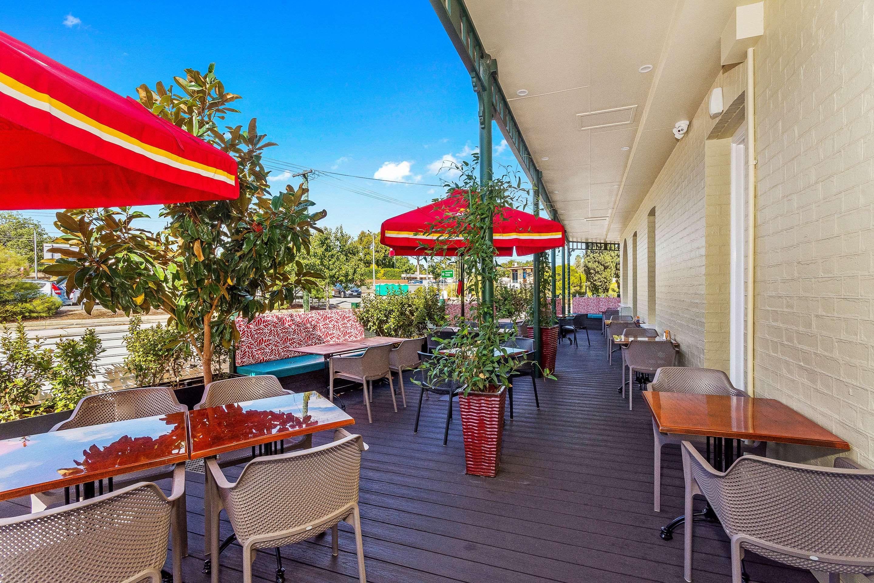 Quality Hotel Bayswater Perth Bagian luar foto