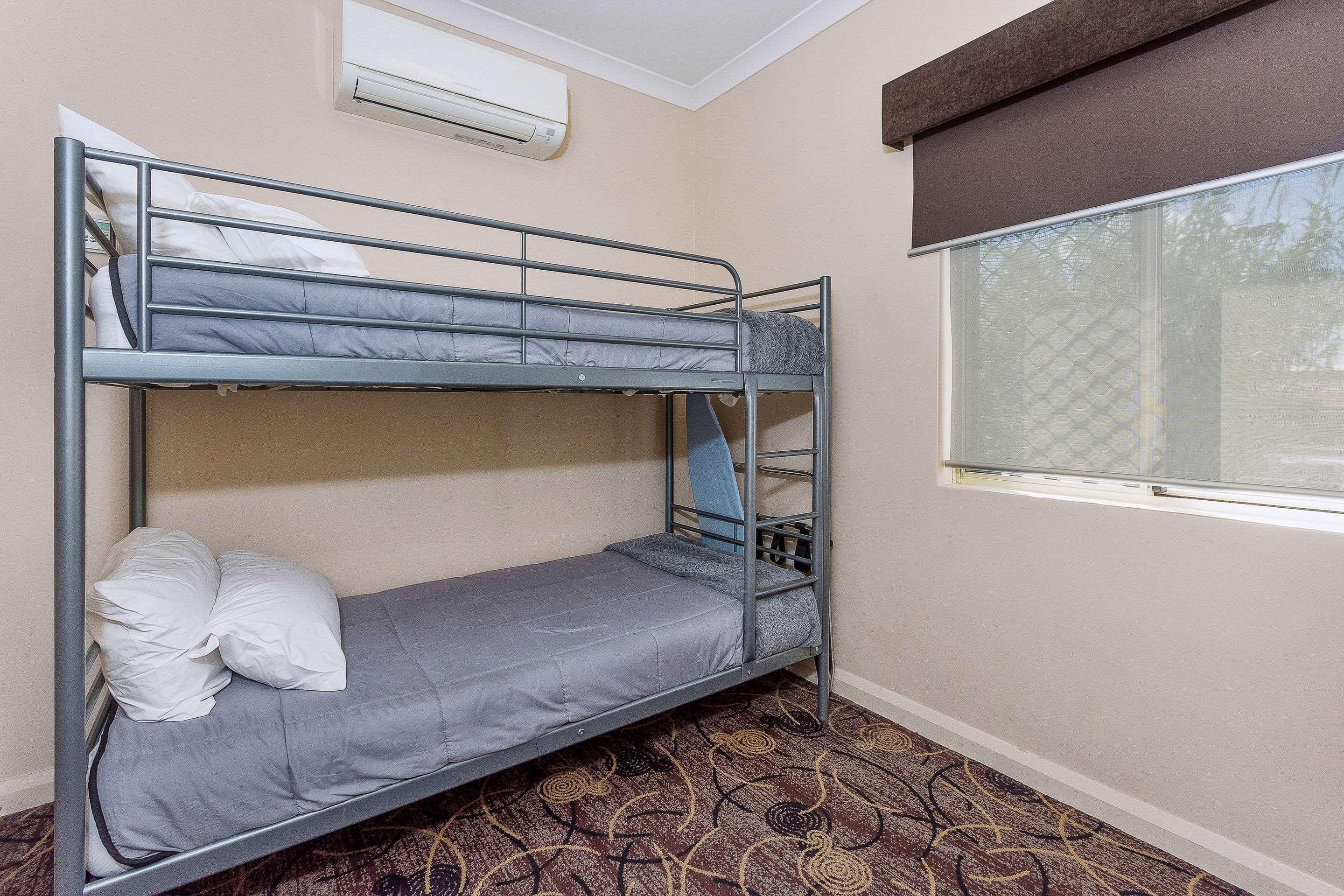 Quality Hotel Bayswater Perth Bagian luar foto
