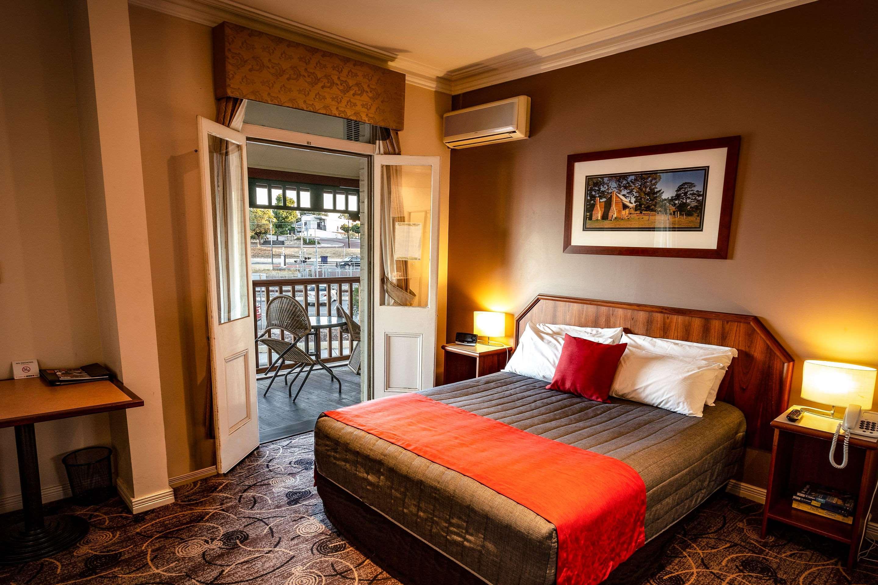 Quality Hotel Bayswater Perth Bagian luar foto
