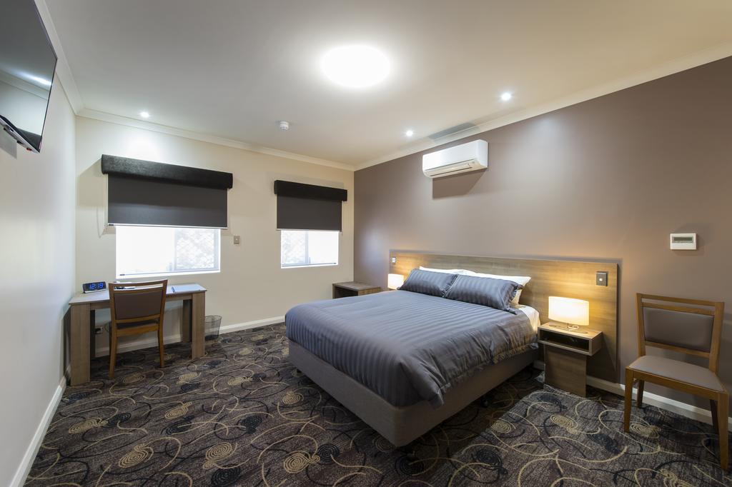 Quality Hotel Bayswater Perth Bagian luar foto