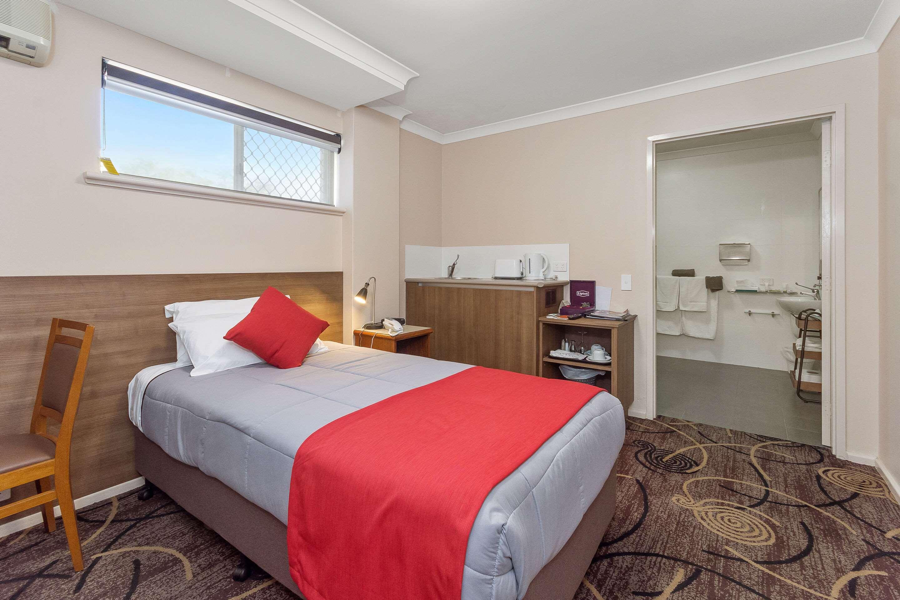 Quality Hotel Bayswater Perth Bagian luar foto