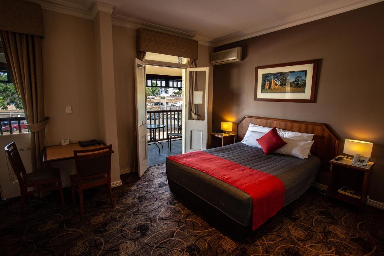 Quality Hotel Bayswater Perth Bagian luar foto
