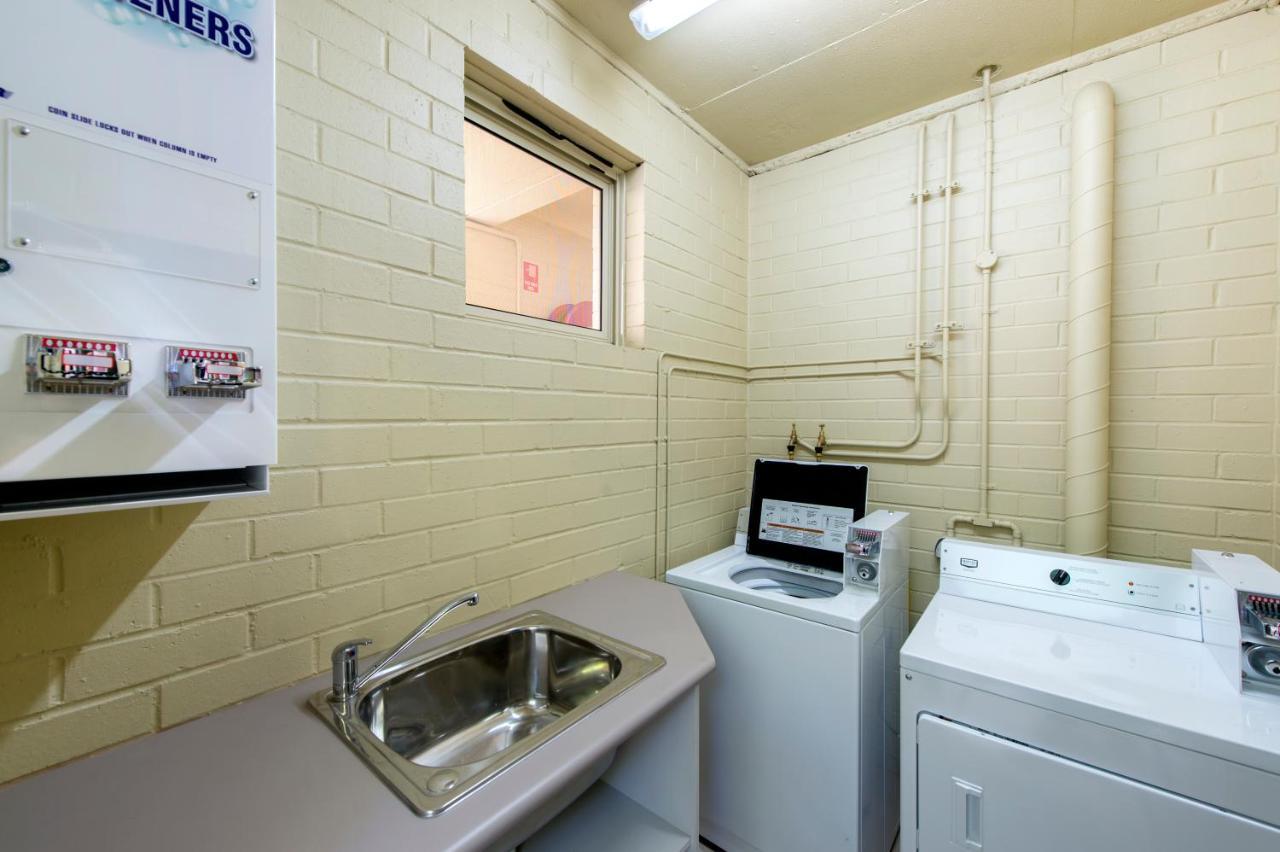 Quality Hotel Bayswater Perth Bagian luar foto